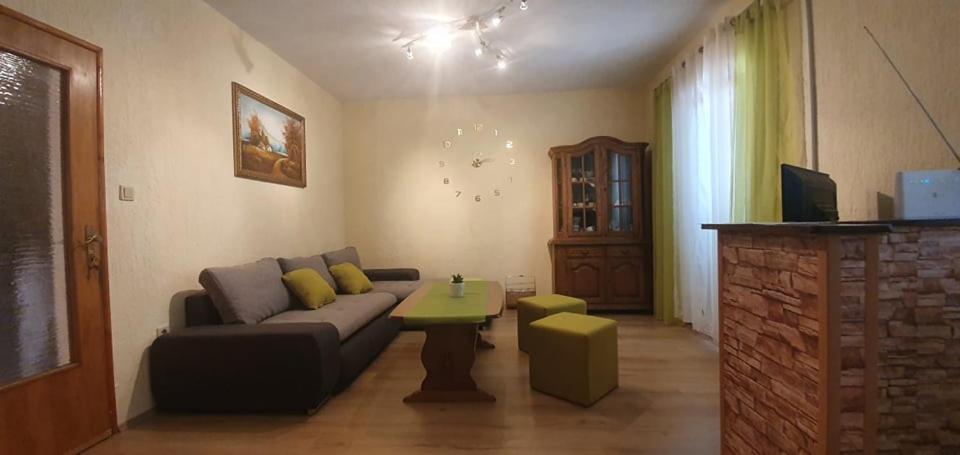 Apartments New Charming Сен Екстериор снимка