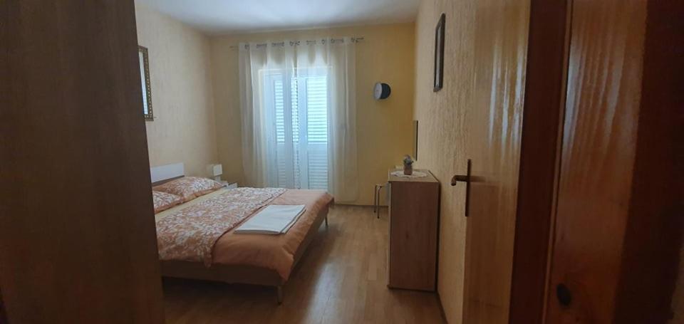 Apartments New Charming Сен Екстериор снимка