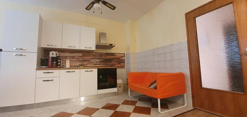 Apartments New Charming Сен Екстериор снимка