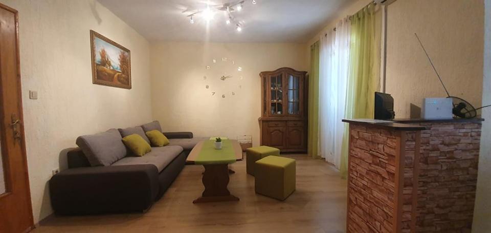 Apartments New Charming Сен Екстериор снимка