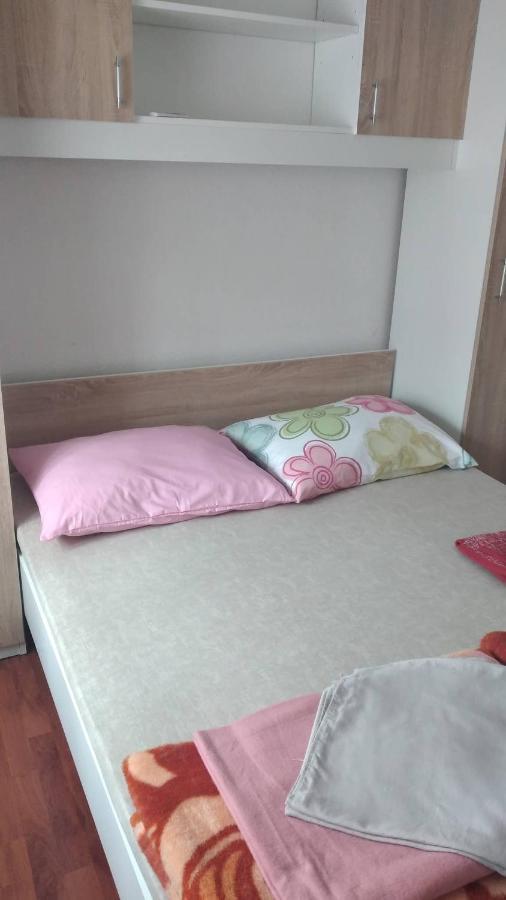 Apartments New Charming Сен Екстериор снимка