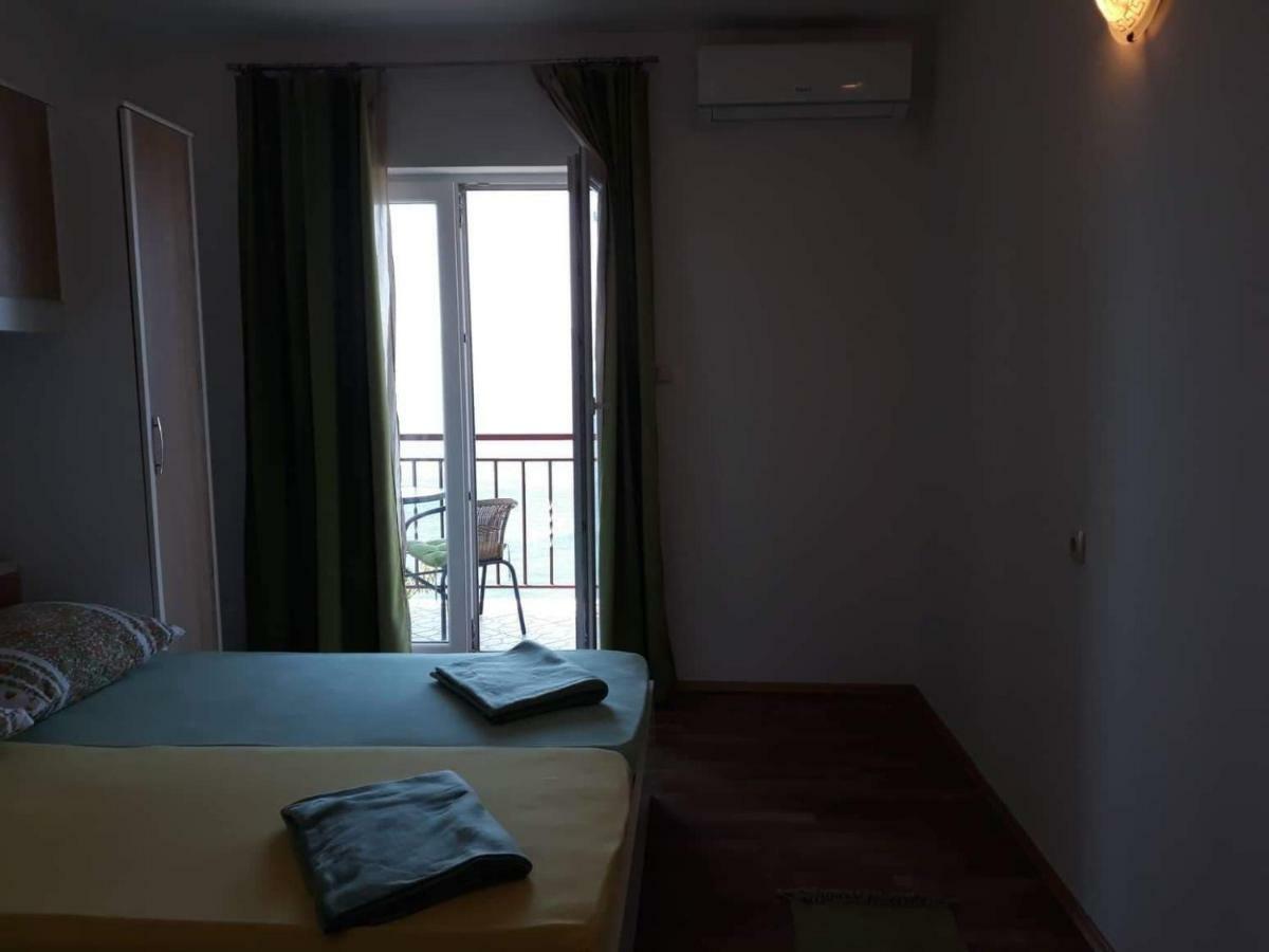 Apartments New Charming Сен Екстериор снимка