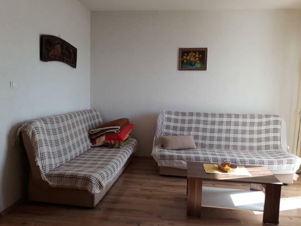 Apartments New Charming Сен Екстериор снимка
